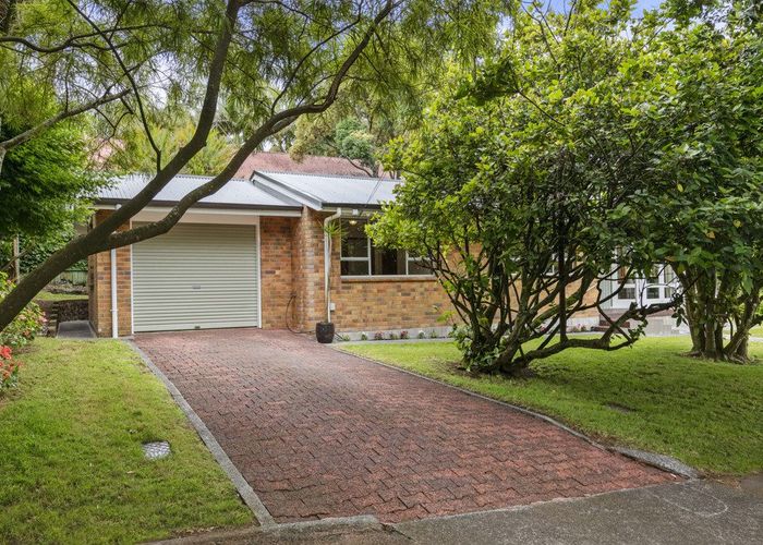  at 1 Summit Drive, Mount Albert, Auckland