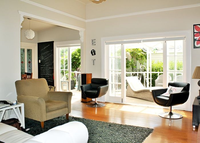  at 35 Roberton Road, Avondale, Auckland
