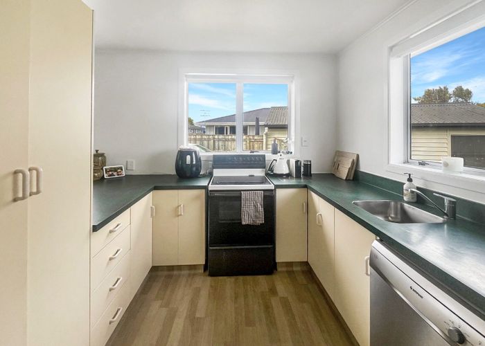 at 42 Pharazyn Street, Feilding, Feilding