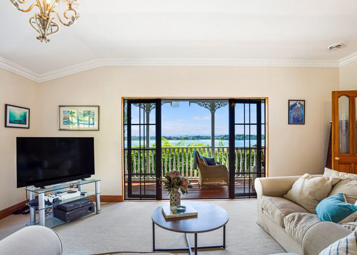  at 47 Chatham Avenue, Paremoremo, North Shore City, Auckland