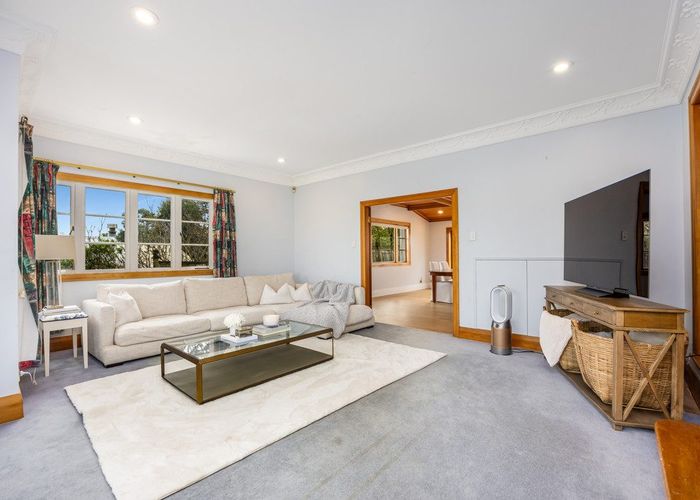  at 10 Ruarangi Road, Mount Albert, Auckland