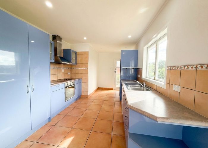  at 72 Lynbrooke Ave, Blockhouse Bay, Auckland City, Auckland