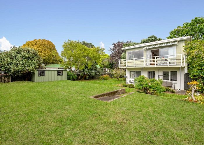  at 17 Waterlea Avenue, Mangere Bridge, Manukau City, Auckland