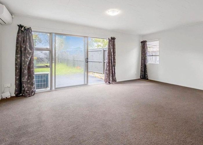  at New Lynn, Waitakere City, Auckland