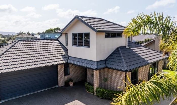  at 16 Durham Heights, Flagstaff, Hamilton