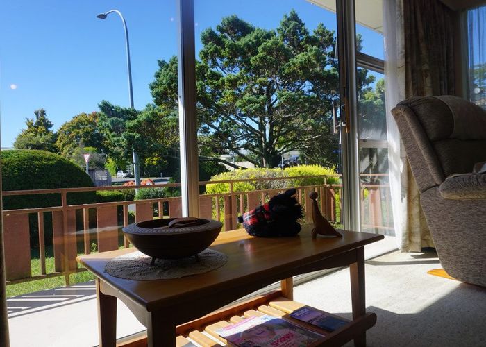  at 1 Maple Avenue, Dinsdale, Hamilton