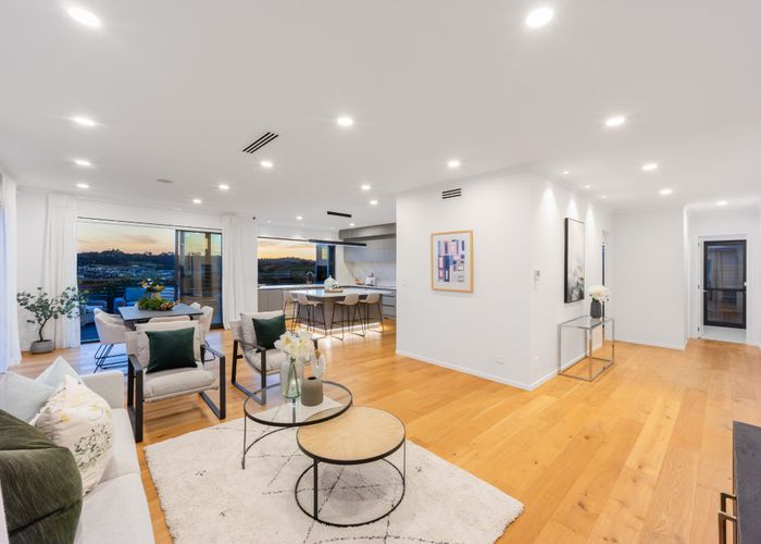  at 73 Headsail Drive, Long Bay, Auckland
