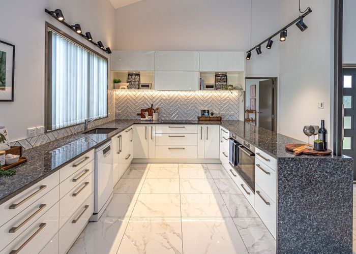  at 8 Akepiro Place, Tawhero, Whanganui, Manawatu / Whanganui