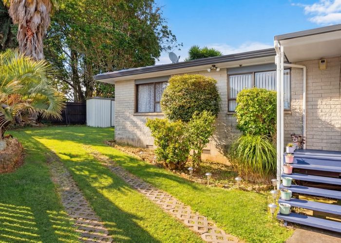  at 2/54 Finlayson Avenue, Clendon Park, Auckland