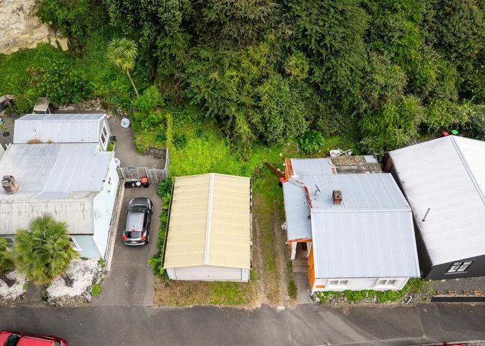  at 118 Shakespeare Road, Bluff Hill, Napier, Hawke's Bay
