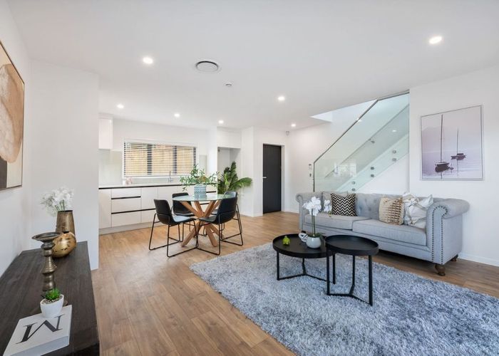  at 4/46 Vera Road, Te Atatu South, Waitakere City, Auckland