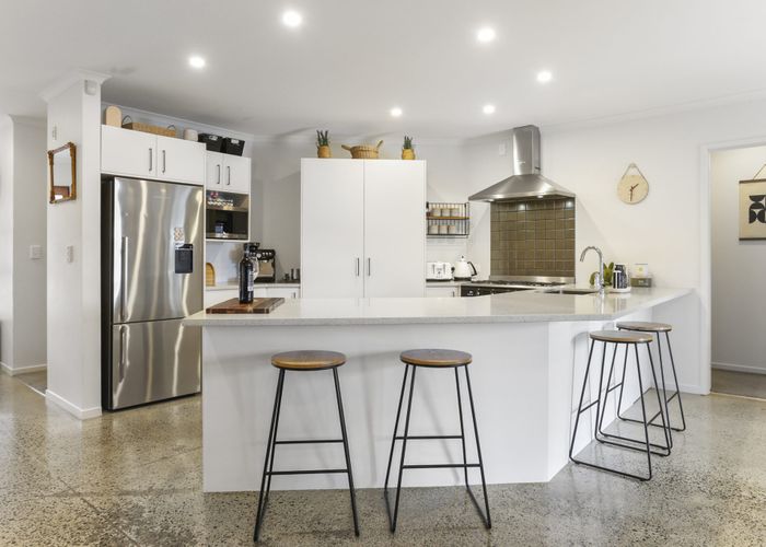  at 103H Glengarry Road, Glen Eden, Auckland
