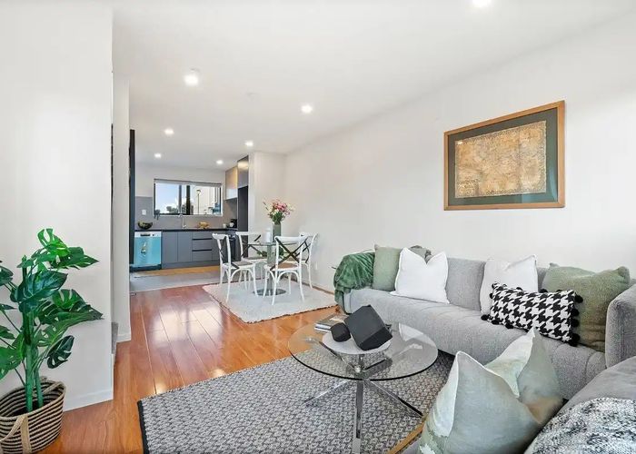  at 41 Red Arches Road, Henderson, Waitakere City, Auckland