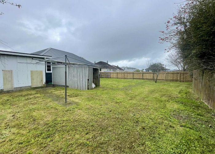  at 21 Miro Street, Merrilands, New Plymouth, Taranaki