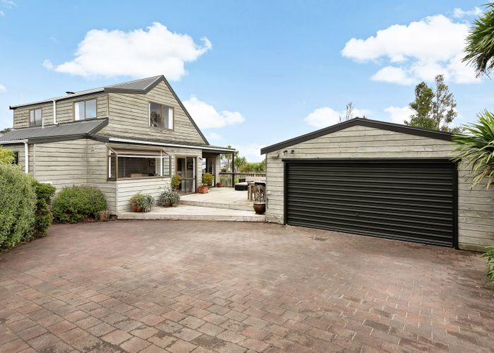  at 2/305 West Tamaki Road, Wai O Taiki Bay, Auckland