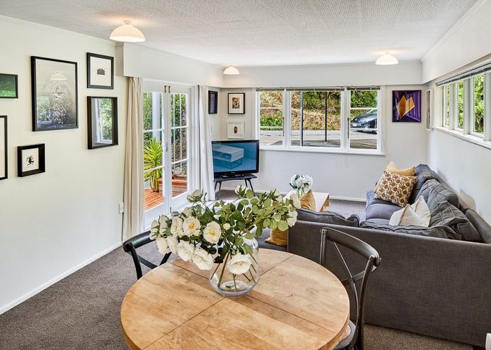 at 39 Cluny Road, Plimmerton, Porirua