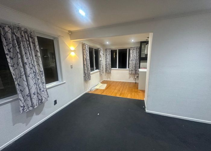  at 76 Willerton Street, New Lynn, Waitakere City, Auckland