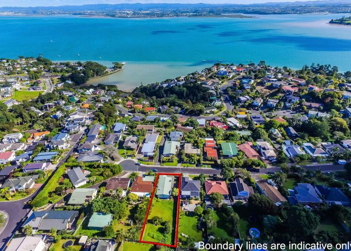  at 26 Sea Vista Avenue, Beach Haven, Auckland