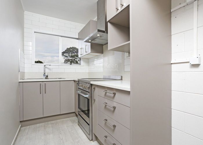  at 6/46 School Road, Morningside, Auckland City, Auckland