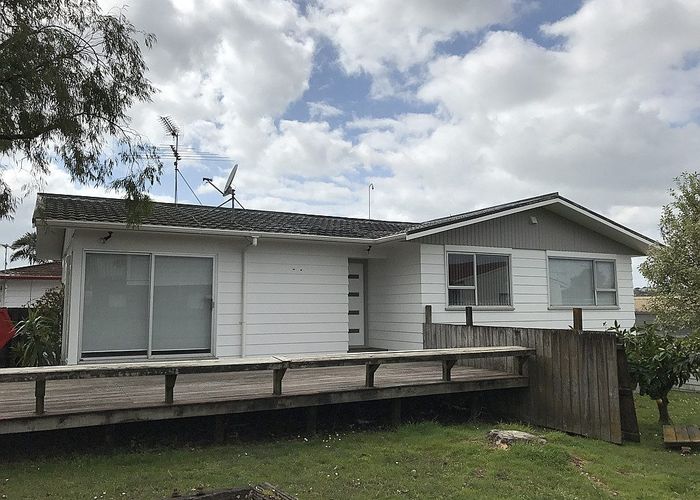  at 62 Casuarina Road, Half Moon Bay, Manukau City, Auckland