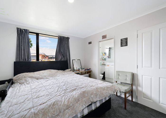  at 5 Les Marston Place, Pukekohe, Franklin, Auckland