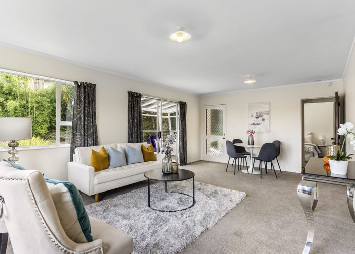  at 1/12 Kegworth Place, Browns Bay, Auckland