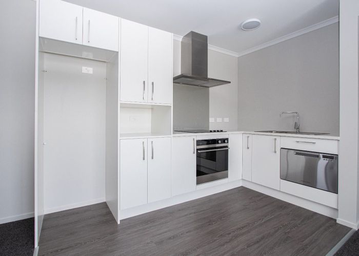  at 109/17 Vialou Street, Hamilton Central, Hamilton