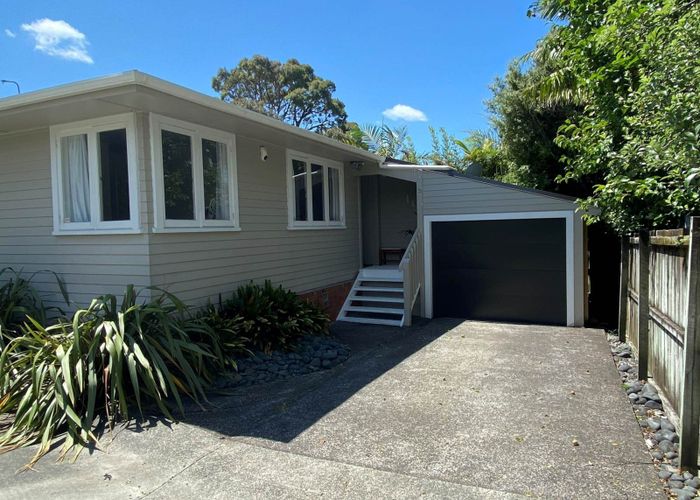  at 5 Beaufield Lane, Te Atatu Peninsula, Waitakere City, Auckland
