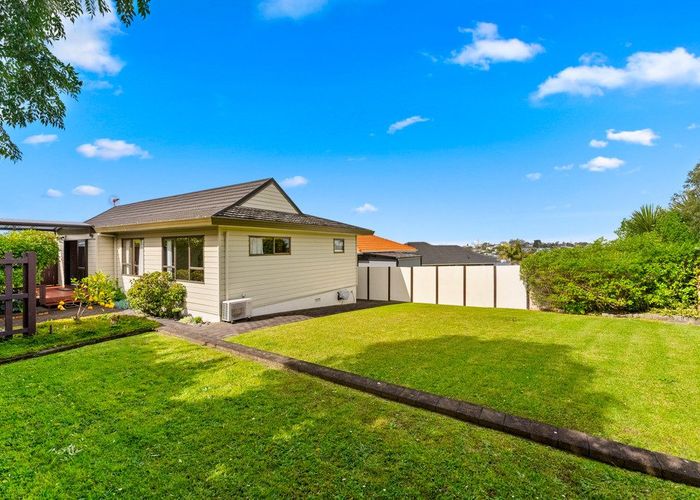  at 18 Kennedy Avenue, Forrest Hill, North Shore City, Auckland