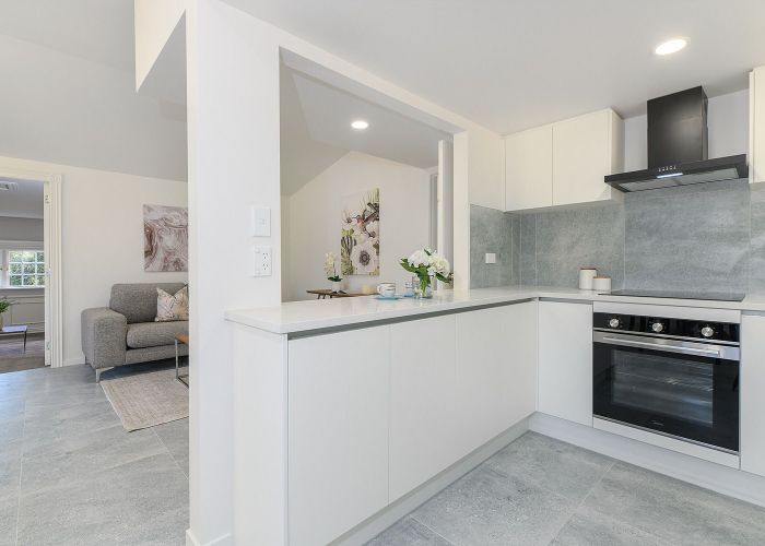  at 10/40 Radiata Lane, Chatswood, Auckland