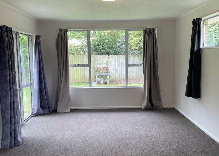  at 4 Ferndown Lane, Linwood, Christchurch City, Canterbury