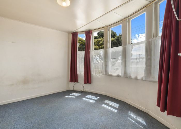  at 4092 Great North Road, Glen Eden, Auckland