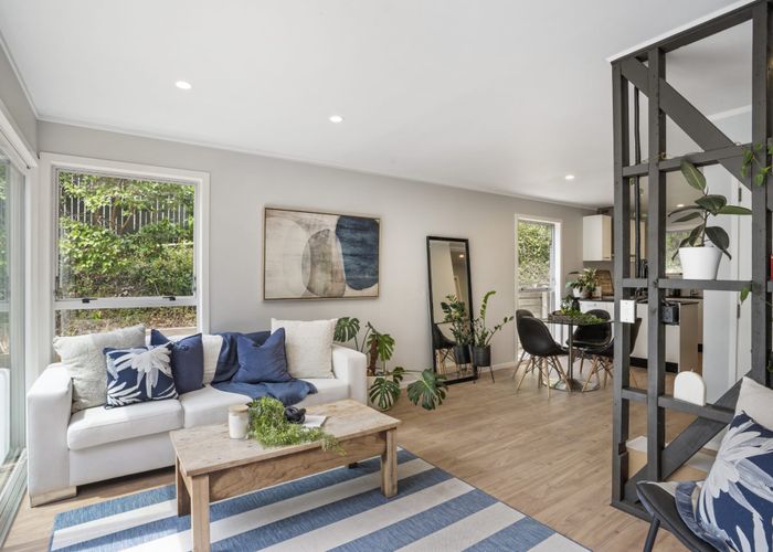  at 5/25 Archers Road, Hillcrest, Auckland