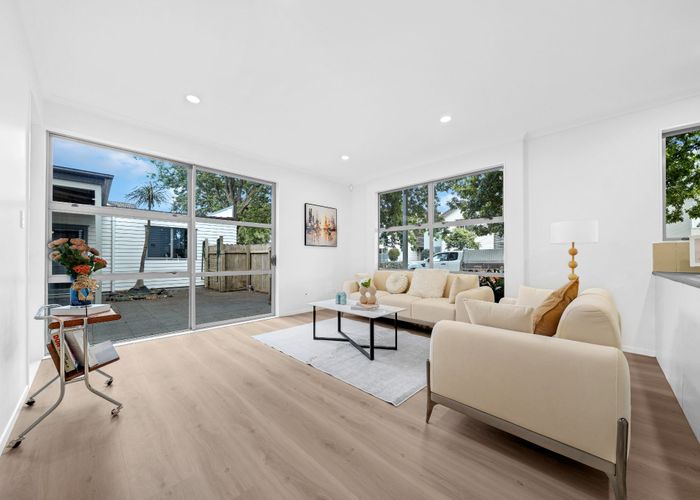  at 44 Figaro Crescent, Takanini, Papakura, Auckland