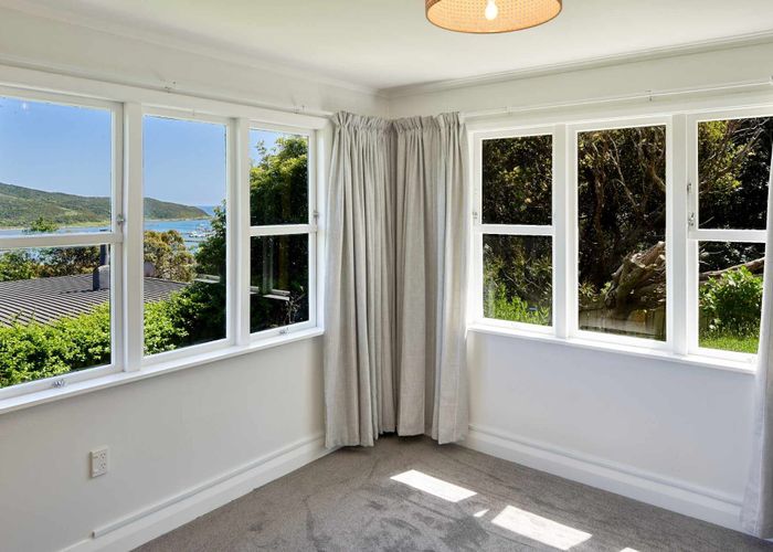 at 10A Kiriwai Road, Paremata, Porirua, Wellington