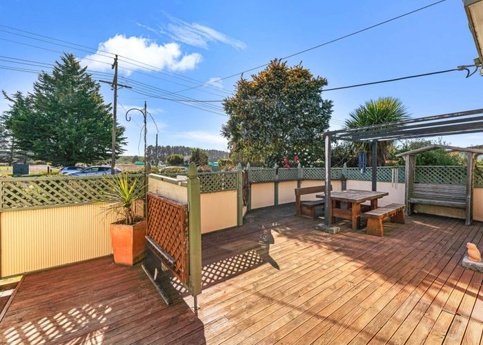  at 5 The Avenue, Pareora