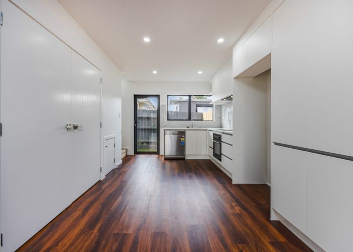  at 56E Cyclamen Road, Mangere, Manukau City, Auckland