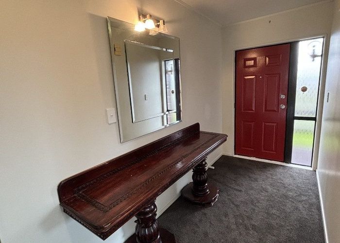  at 12 Posa Ave, Henderson, Waitakere City, Auckland