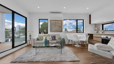  at 2/17 Huia Road, Papatoetoe, Auckland