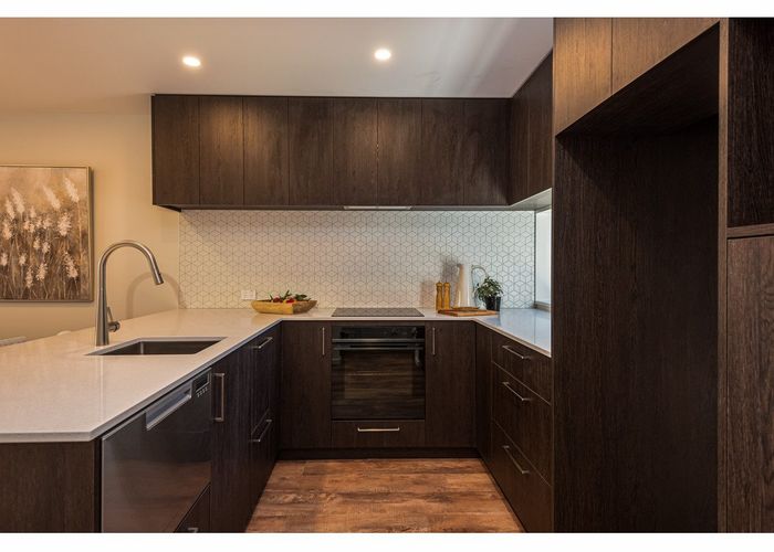 at 6/77 Deans Avenue, Riccarton, Christchurch