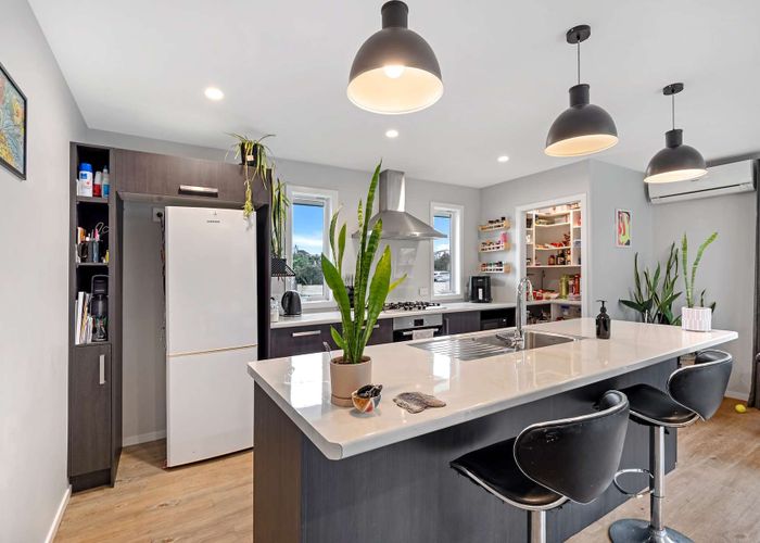  at 10 Buckingham Place, Springvale, Whanganui, Manawatu / Whanganui