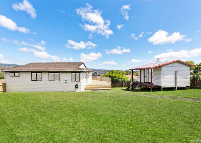  at 72 Sunvue Road, Glen Eden, Auckland
