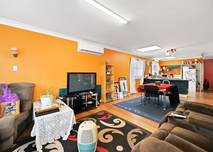  at 18 & 18a Dermont Street, Bader, Hamilton, Waikato