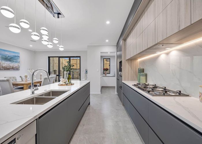  at 67 Bushfield Drive, Flat Bush, Auckland