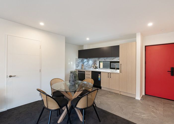  at 2/490 Cashel Street, Linwood, Christchurch City, Canterbury