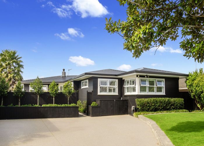  at 81 Bleakhouse Road, Howick, Auckland