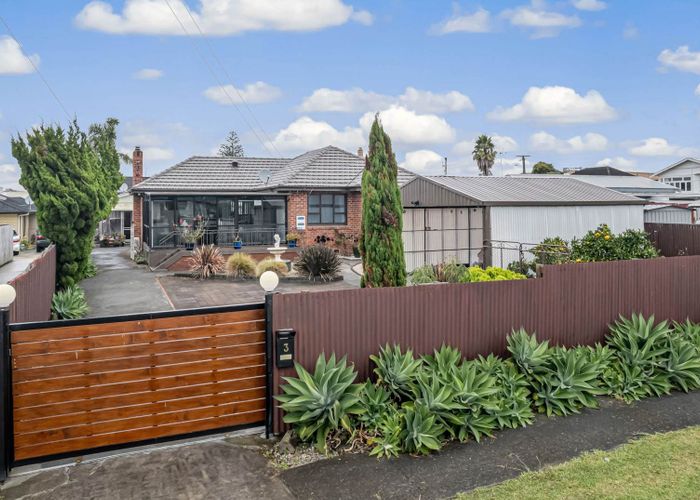  at 3 Atkinson Avenue, Papatoetoe, Auckland