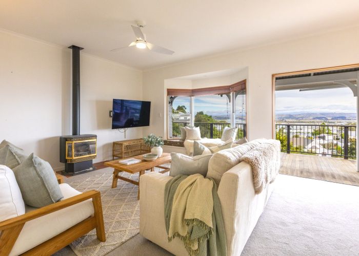  at 23 Denholm Road, Hospital Hill, Napier