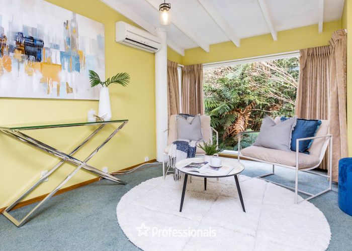  at 32 and 30 Avian Crescent, Blue Mountains, Upper Hutt, Wellington