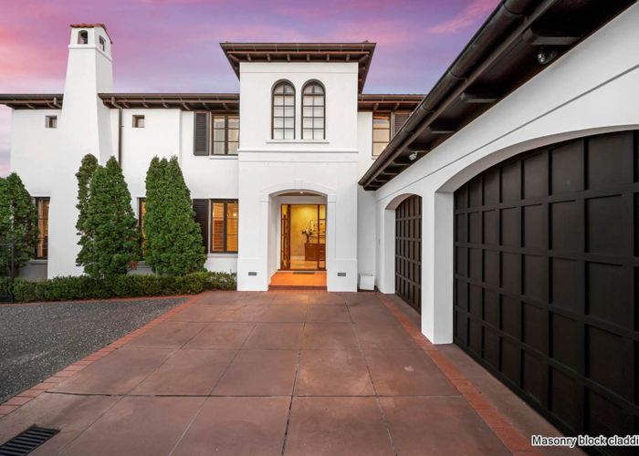  at 3 Fairfield Lane, East Tamaki Heights, Manukau City, Auckland